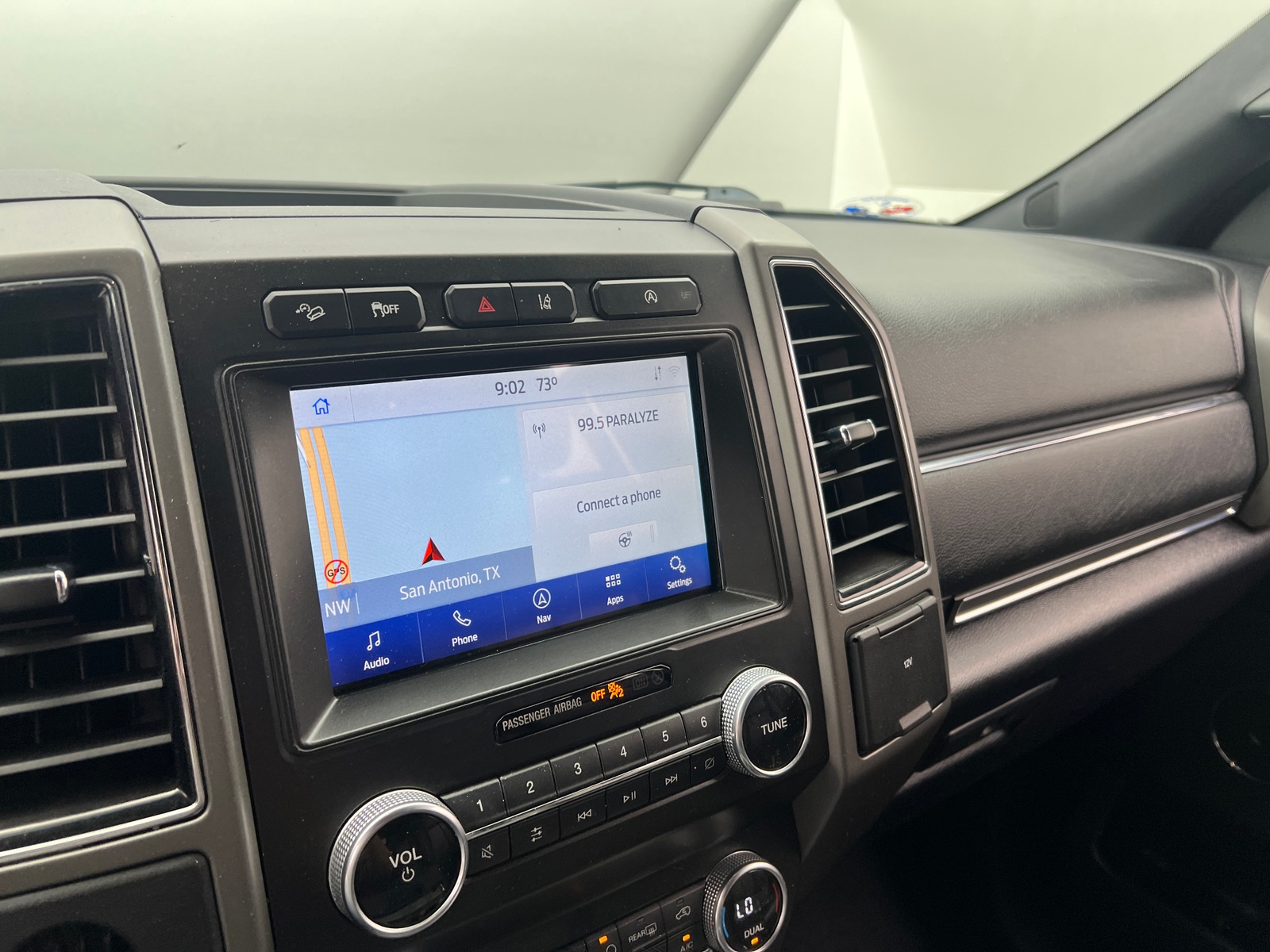 Thumbnail: 2021 Ford Expedition - 4