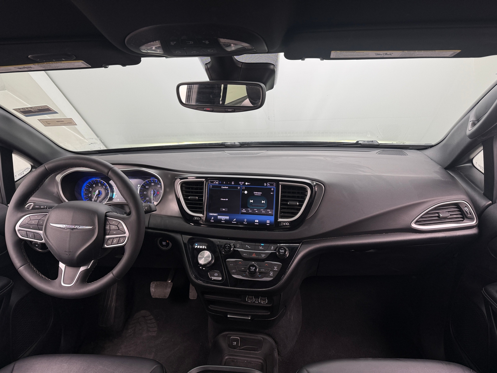 Thumbnail: 2025 Chrysler Pacifica - 2