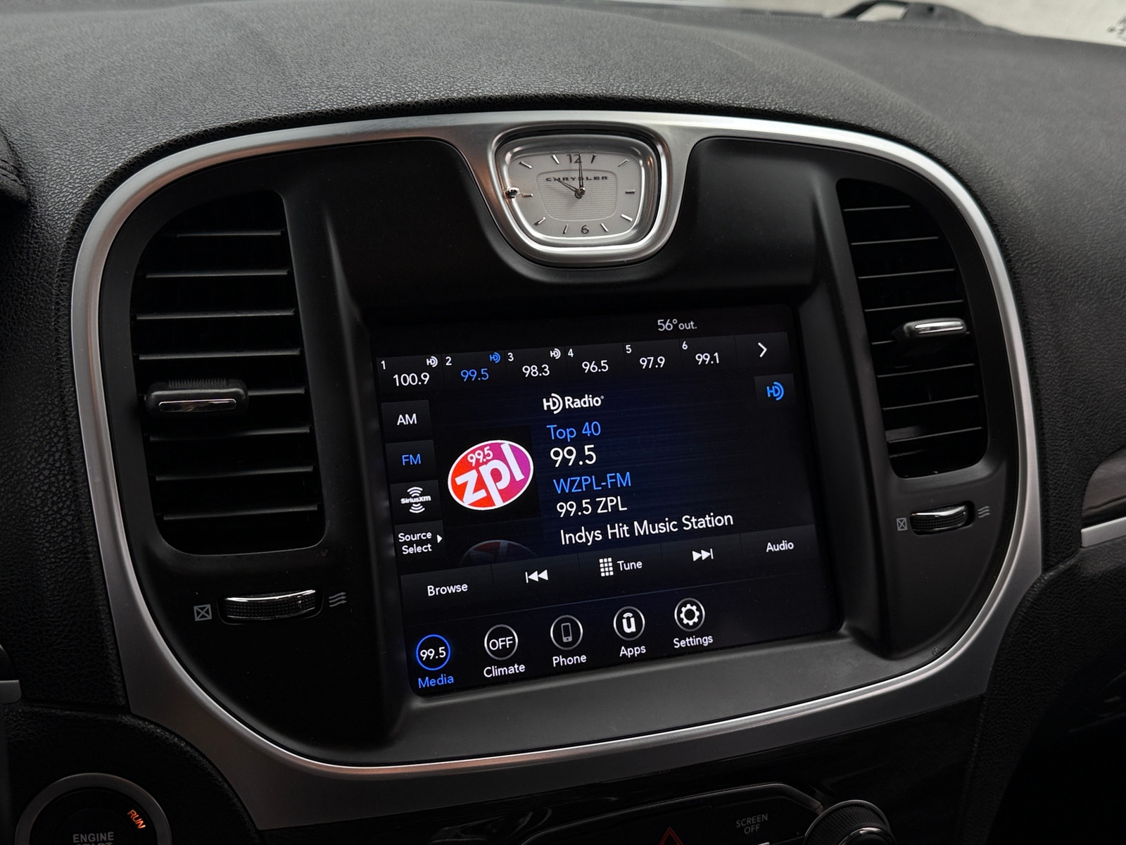 Thumbnail: 2021 Chrysler 300 - 4