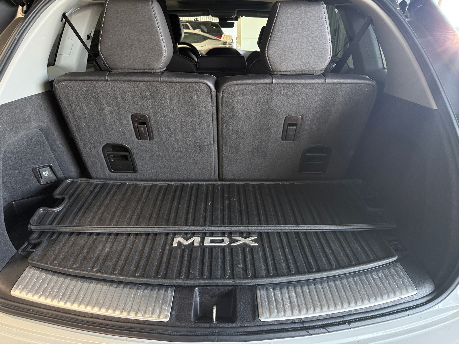 Thumbnail: 2020 Acura MDX - 6