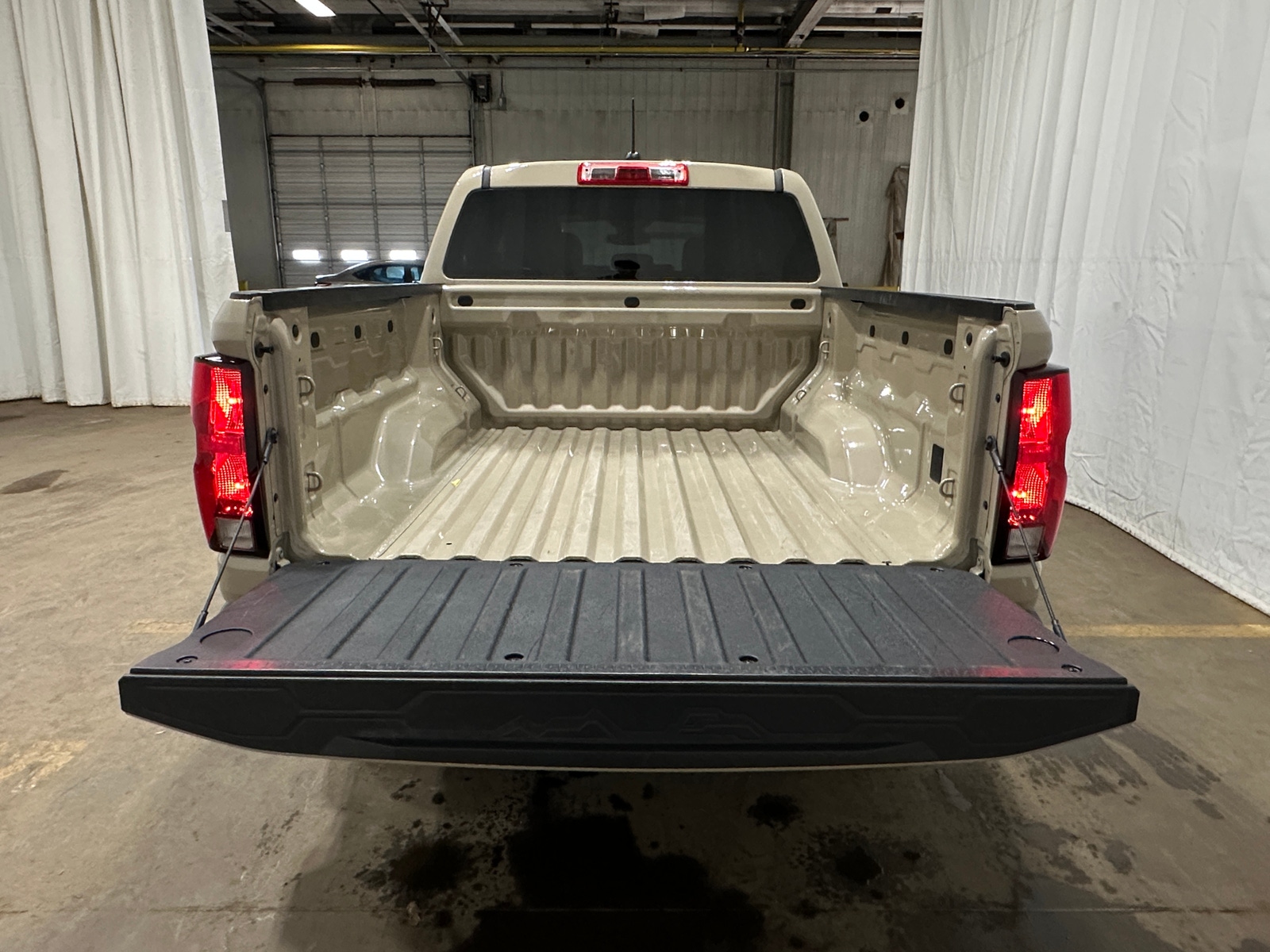 Thumbnail: 2024 Chevrolet Colorado - 7