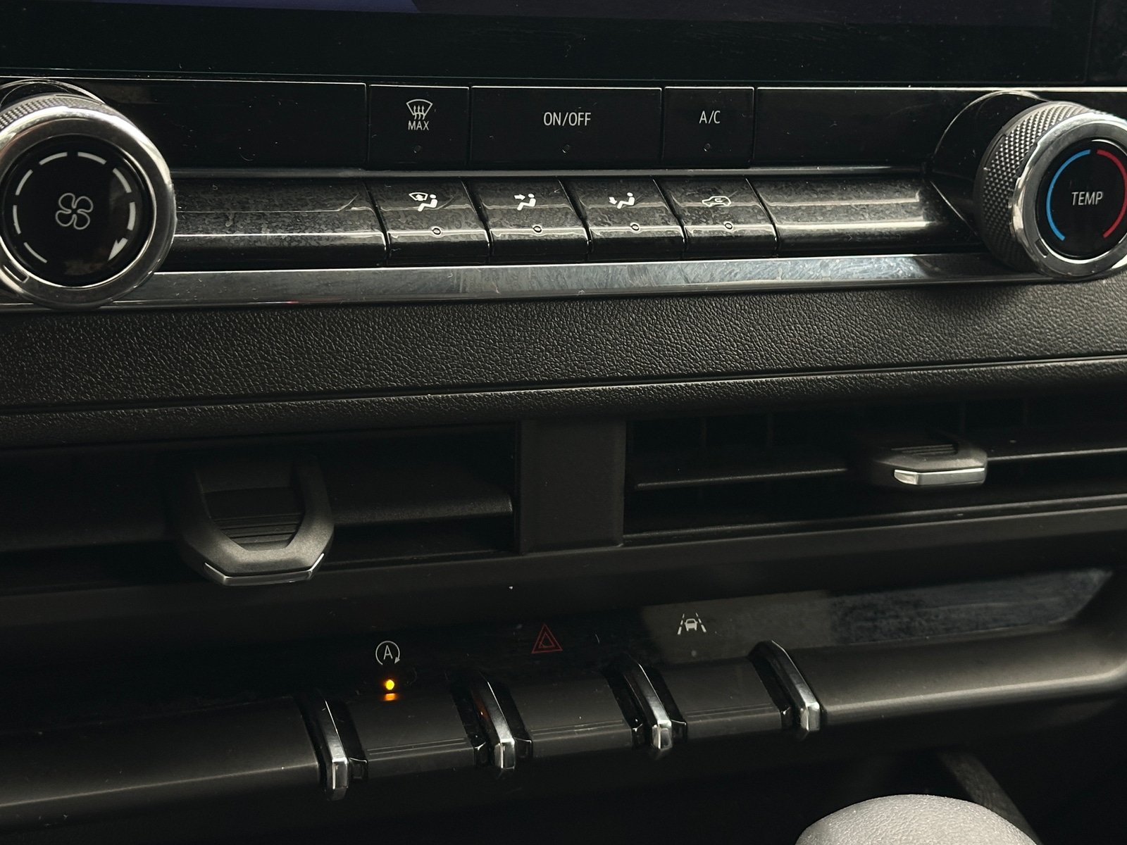 Thumbnail: 2023 Chevrolet Colorado - 4