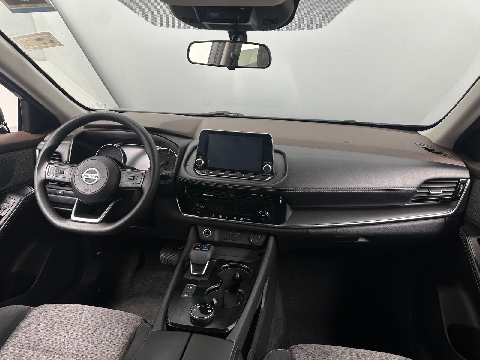 Thumbnail: 2021 Nissan Rogue - 3