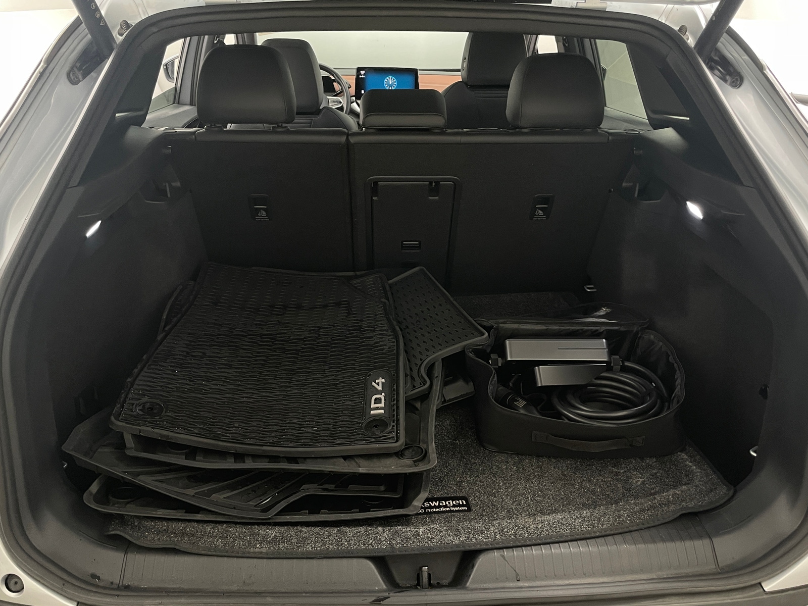 Thumbnail: 2022 Volkswagen ID.4 - 6