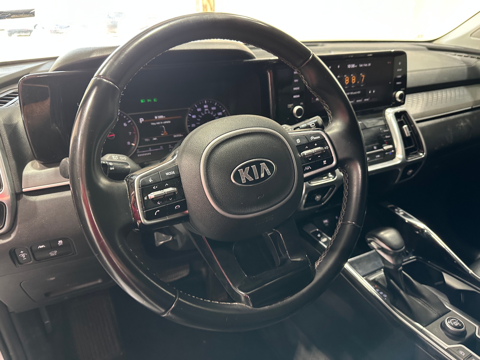 Thumbnail: 2021 Kia Sorento - 4