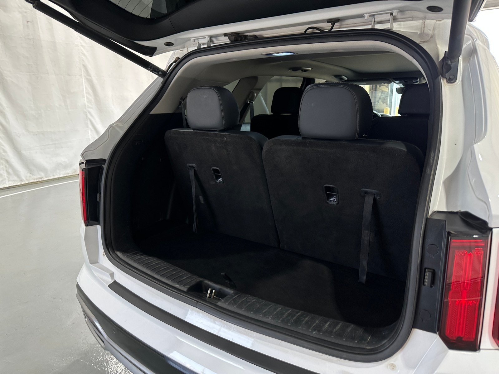 Thumbnail: 2021 Kia Sorento - 6