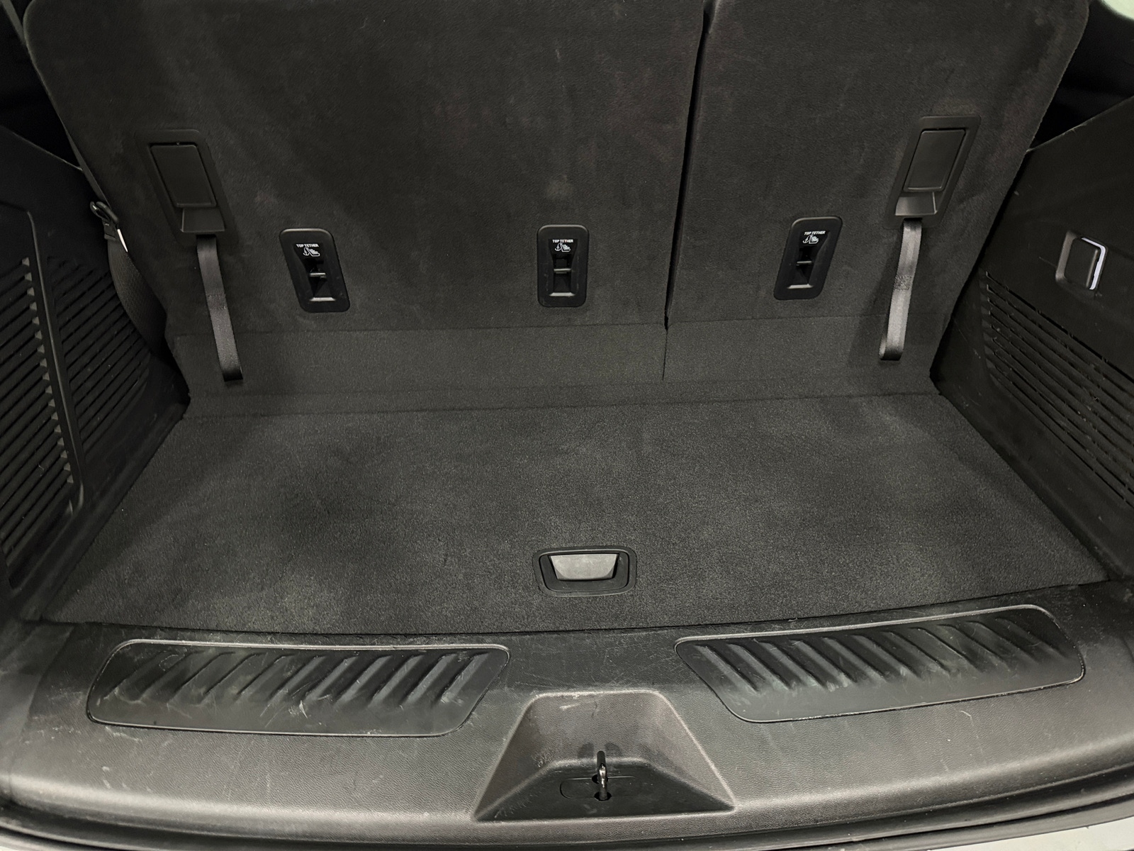 Thumbnail: 2025 Chevrolet Tahoe - 6