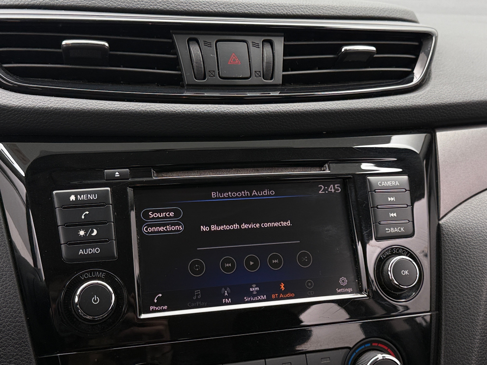 Thumbnail: 2019 Nissan Rogue Sport - 4