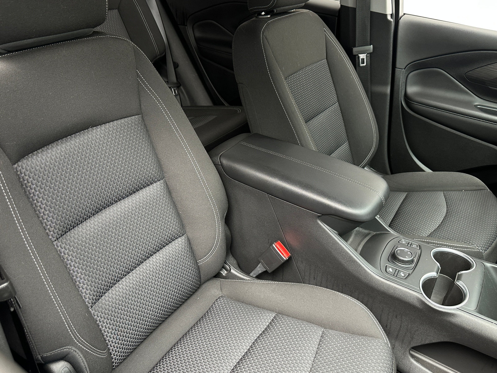 Thumbnail: 2022 GMC Terrain - 2