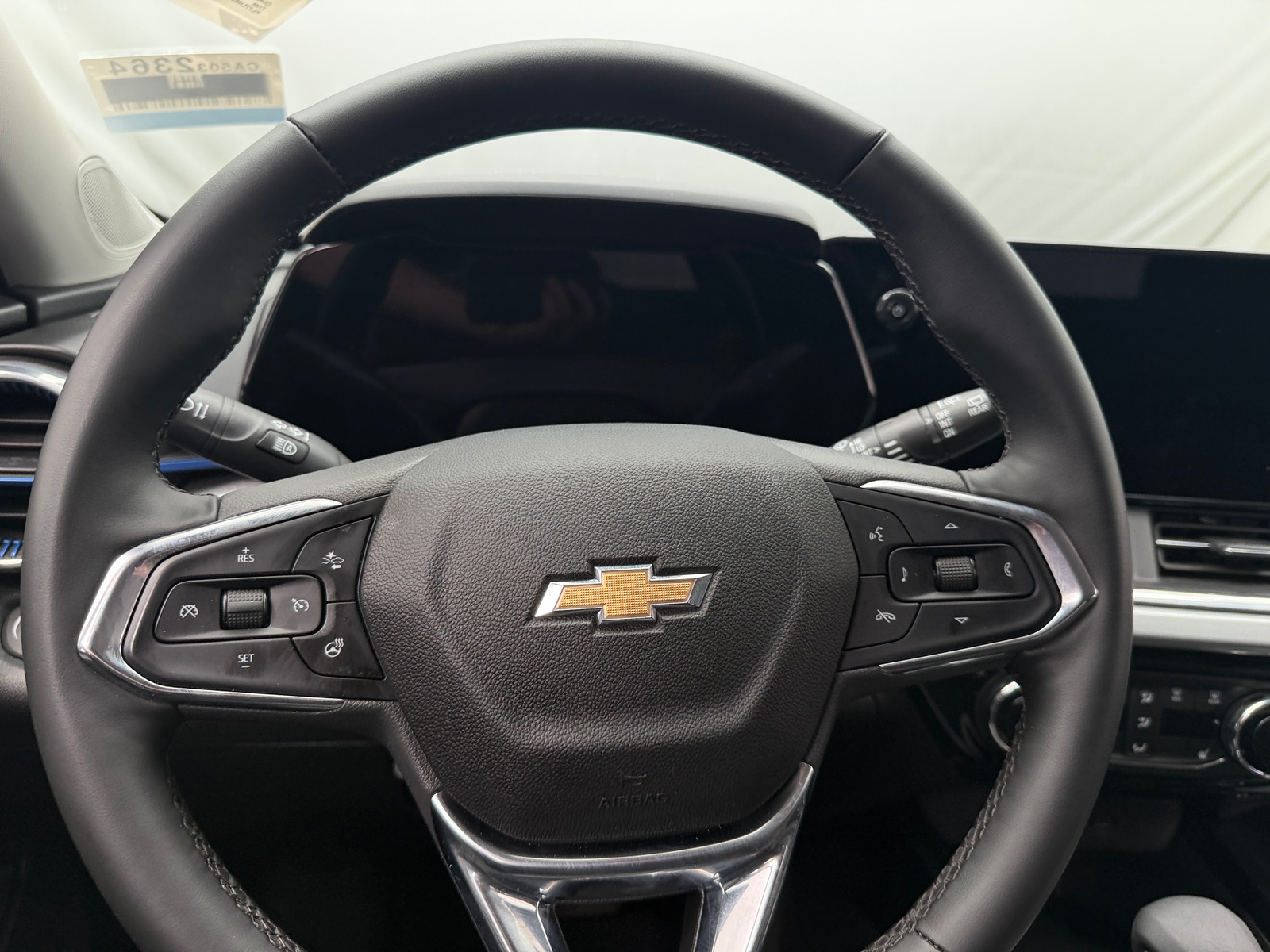 Thumbnail: 2025 Chevrolet Trax - 5