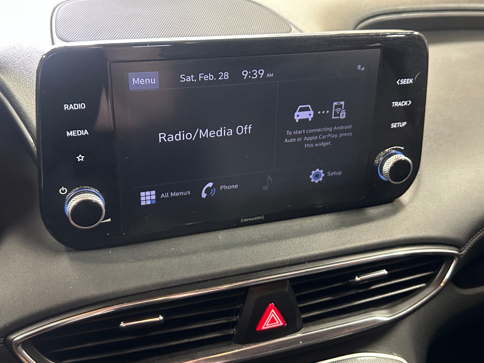 Thumbnail: 2022 Hyundai Santa Fe - 4