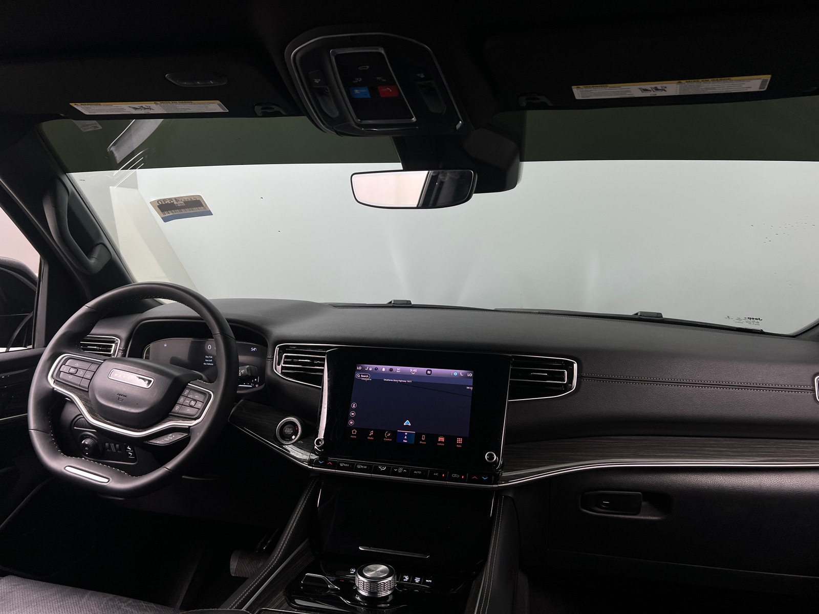 Thumbnail: 2022 Jeep Wagoneer - 2