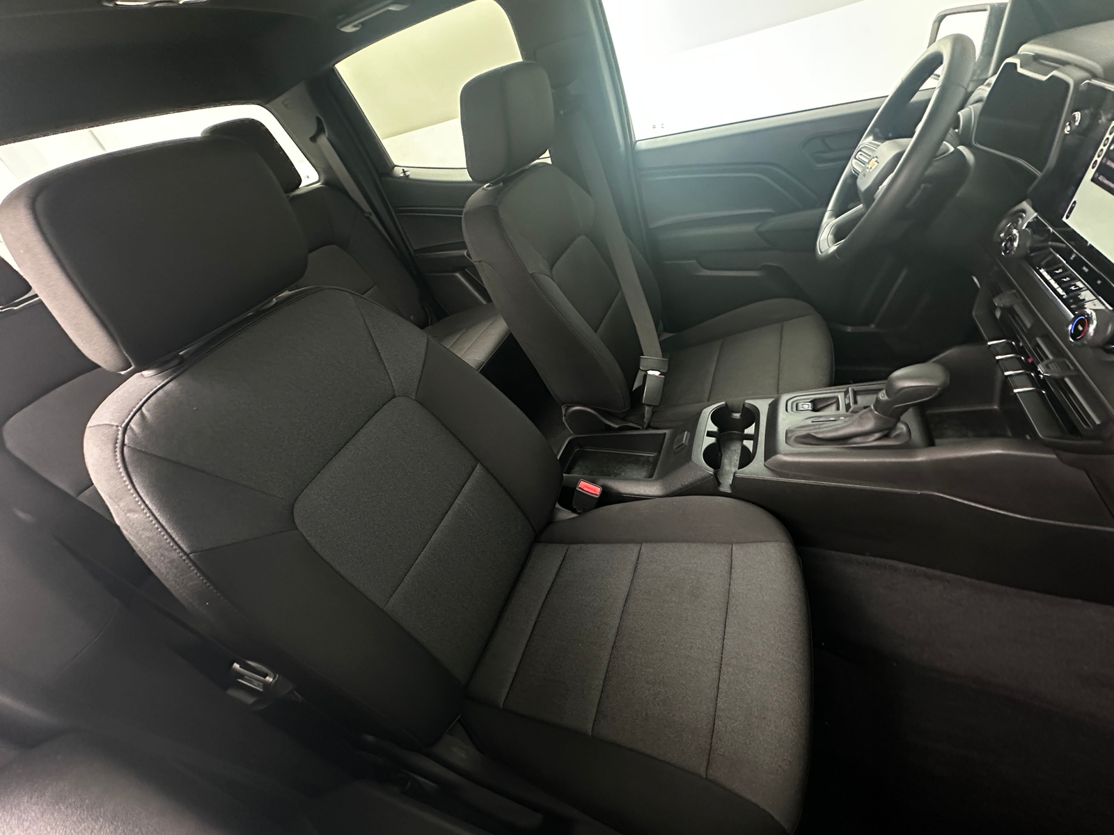 Thumbnail: 2024 Chevrolet Colorado - 2