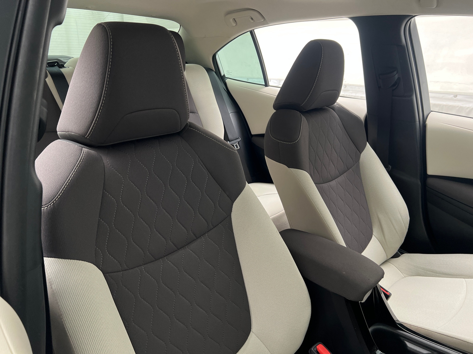 Thumbnail: 2022 Toyota Corolla - 2