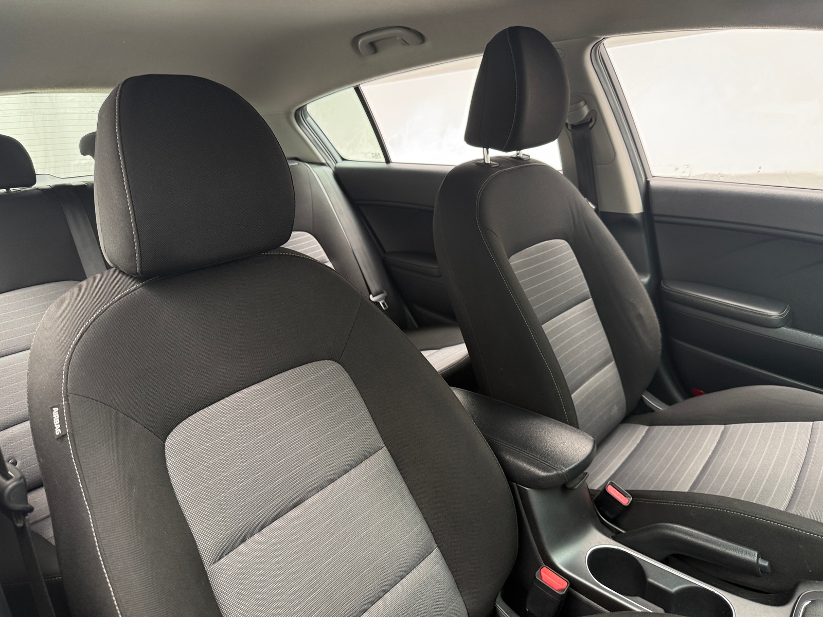 Thumbnail: 2016 Kia Forte - 2