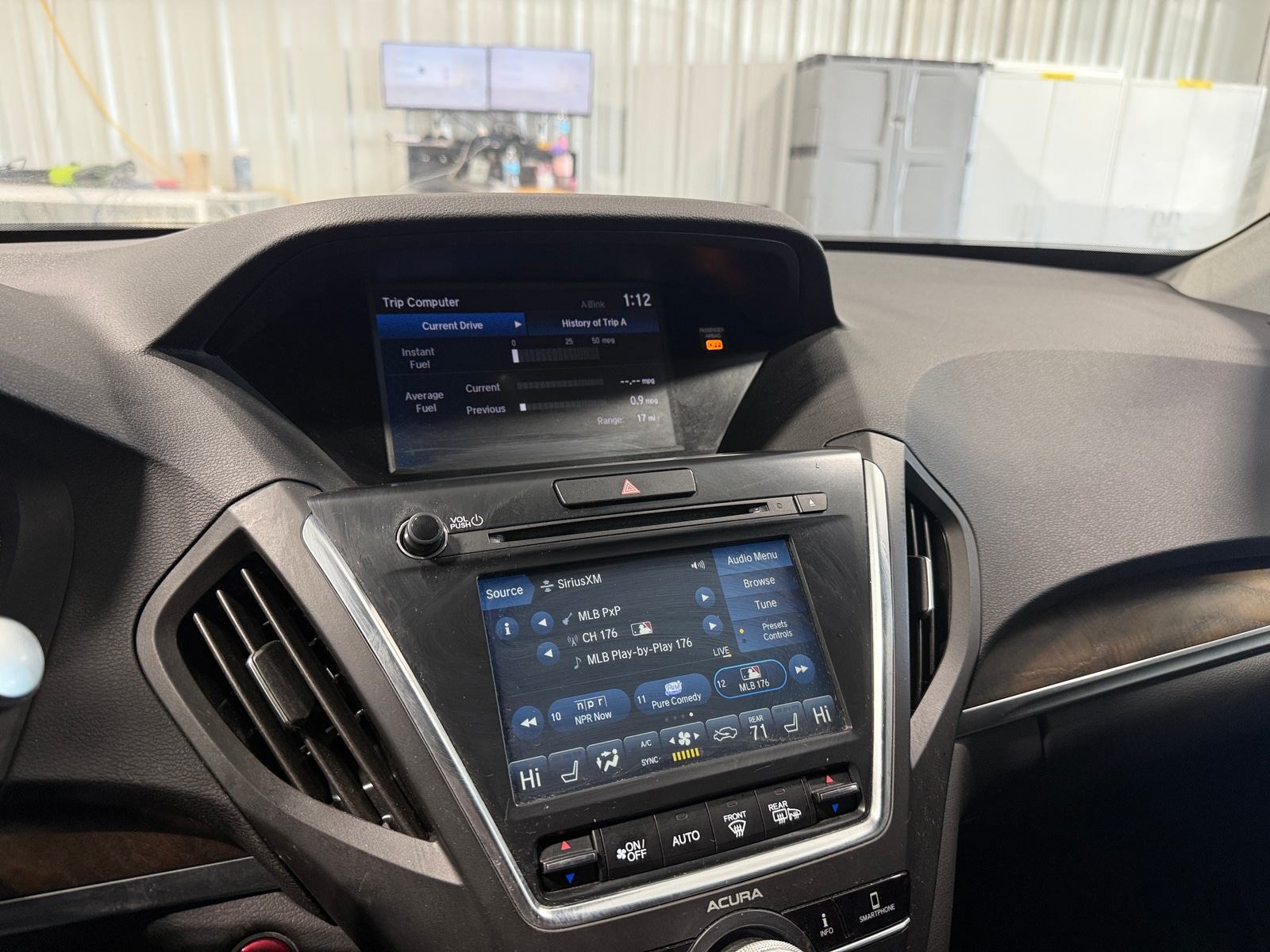 Thumbnail: 2020 Acura MDX - 3