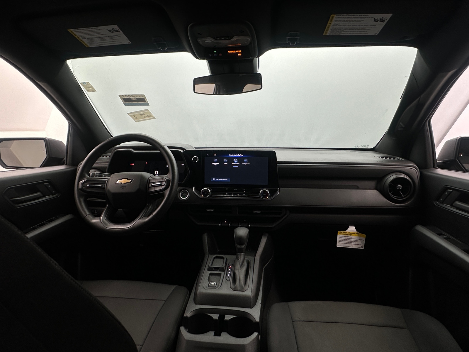 Thumbnail: 2024 Chevrolet Colorado - 3