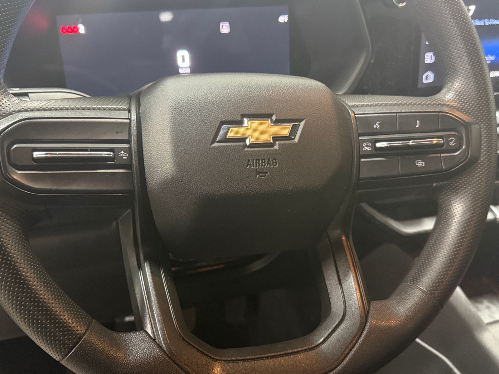 Thumbnail: 2024 Chevrolet Colorado - 5