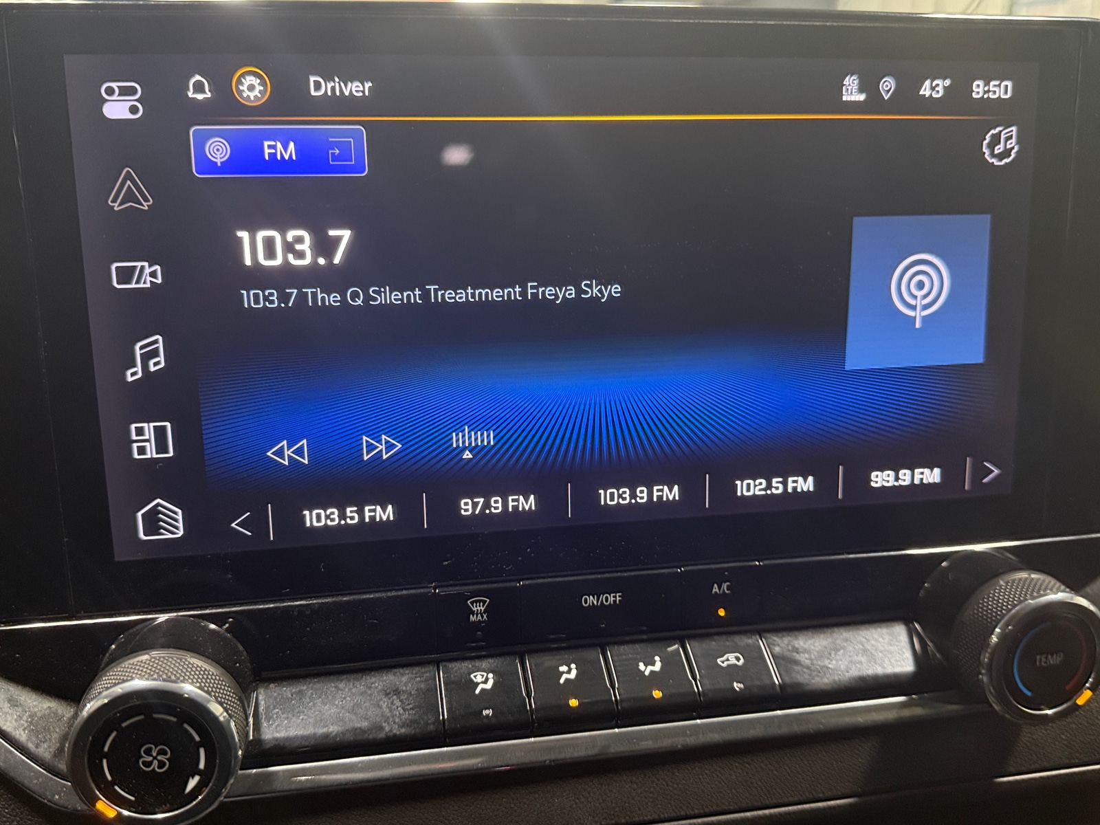 Thumbnail: 2024 Chevrolet Colorado - 4