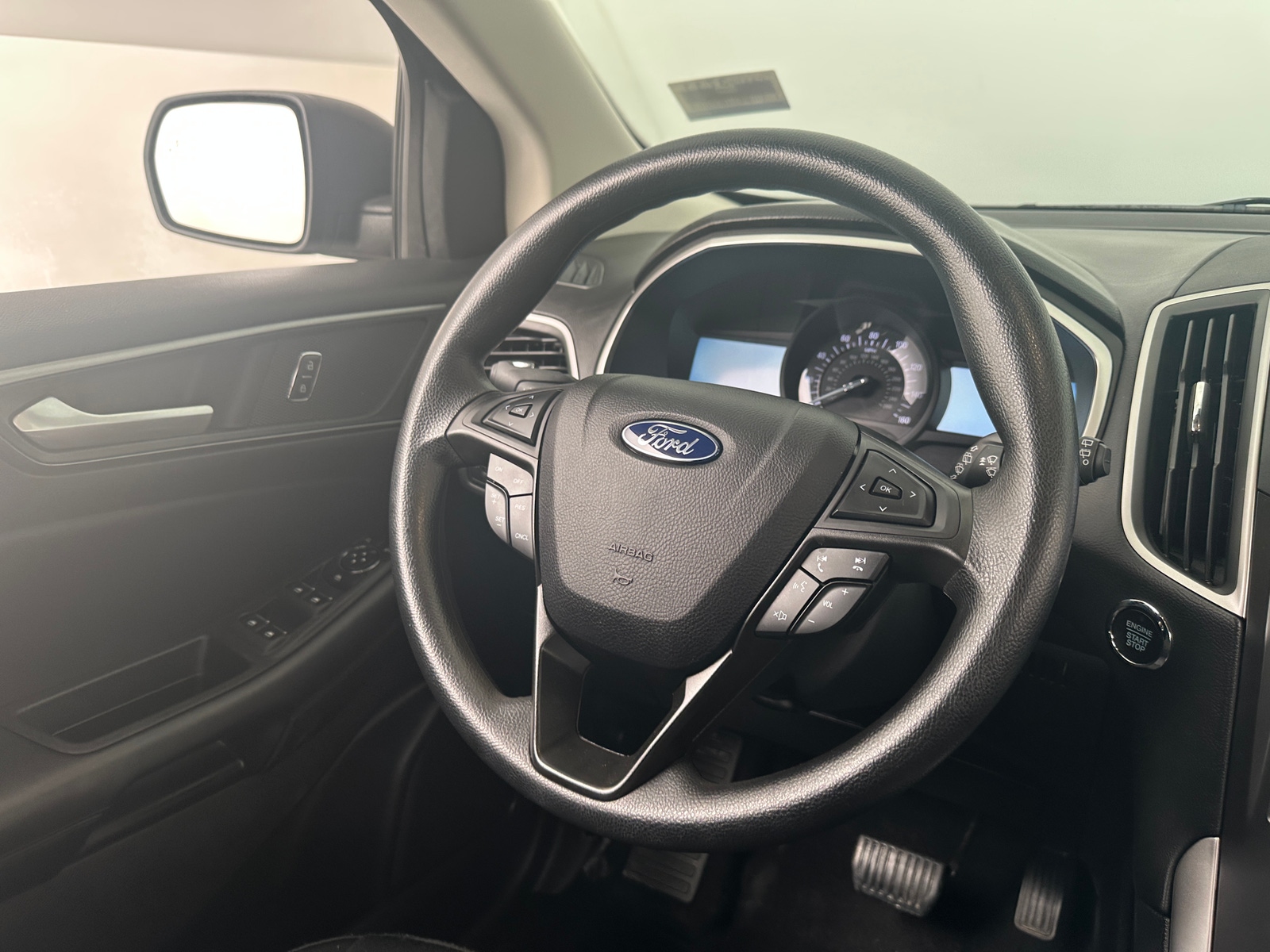 Thumbnail: 2021 Ford Edge - 5