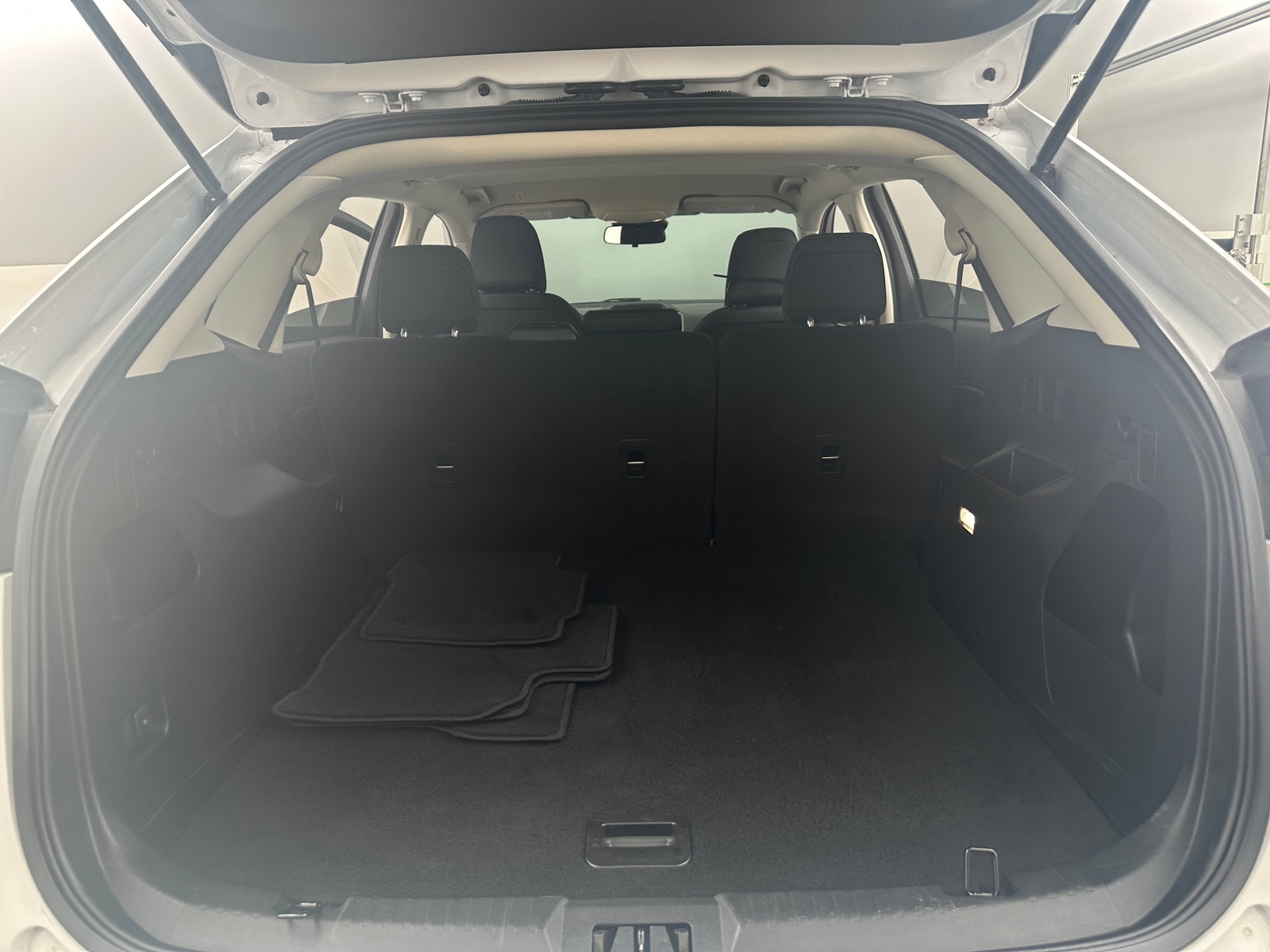 Thumbnail: 2021 Ford Edge - 7