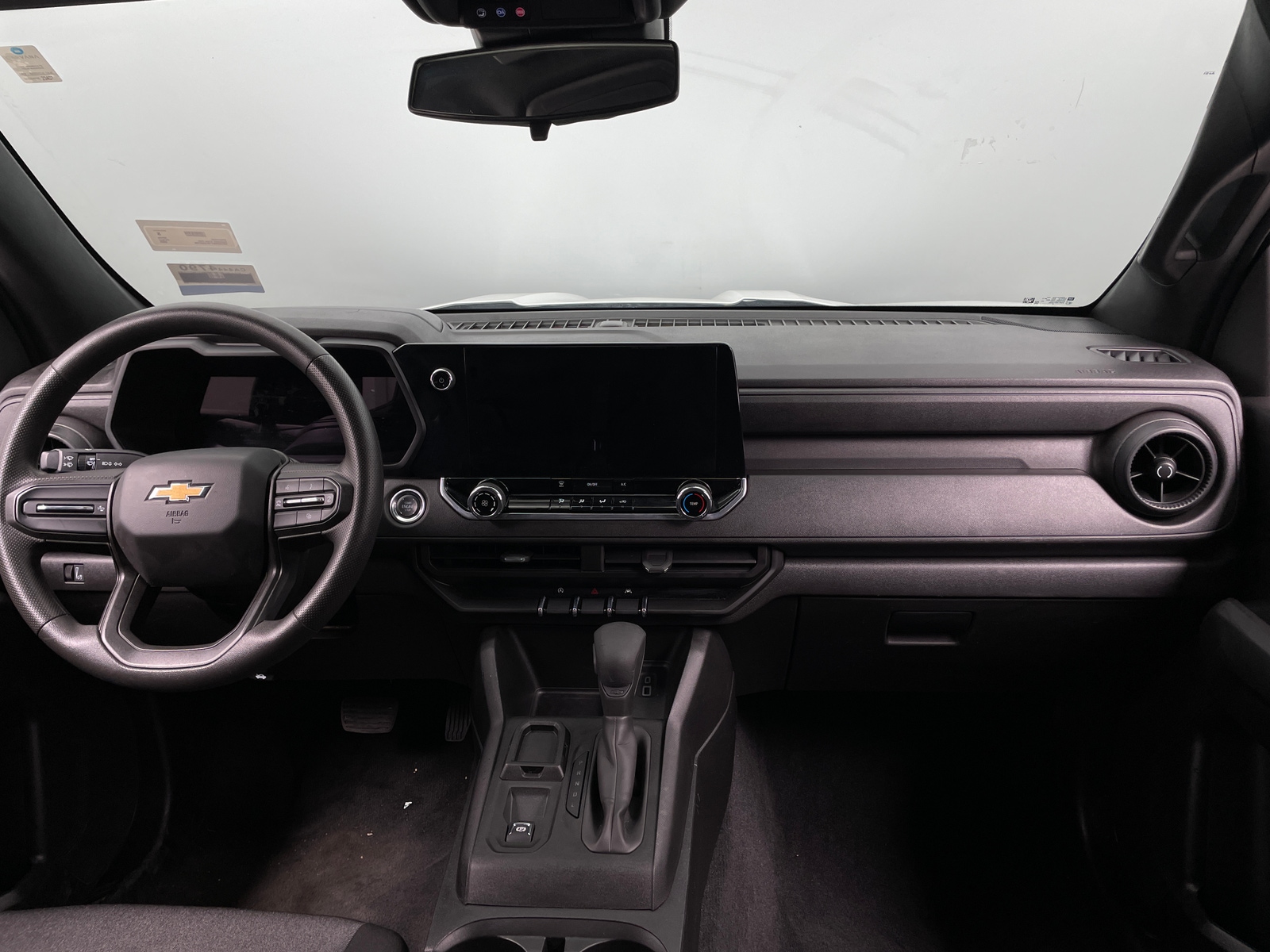 Thumbnail: 2024 Chevrolet Colorado - 3