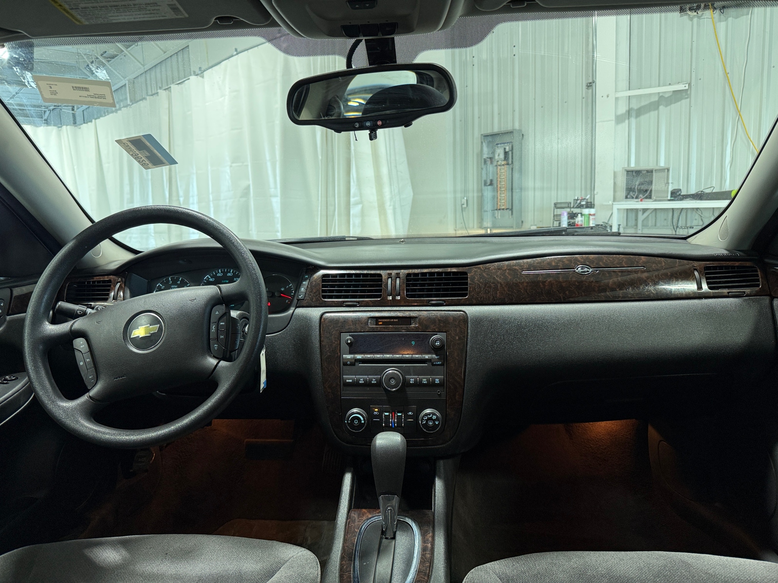 Thumbnail: 2015 Chevrolet Impala - 3