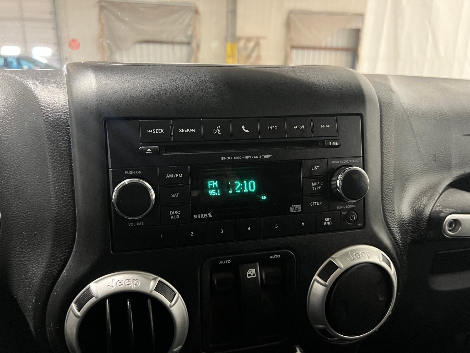 Thumbnail: 2018 Jeep Wrangler - 4