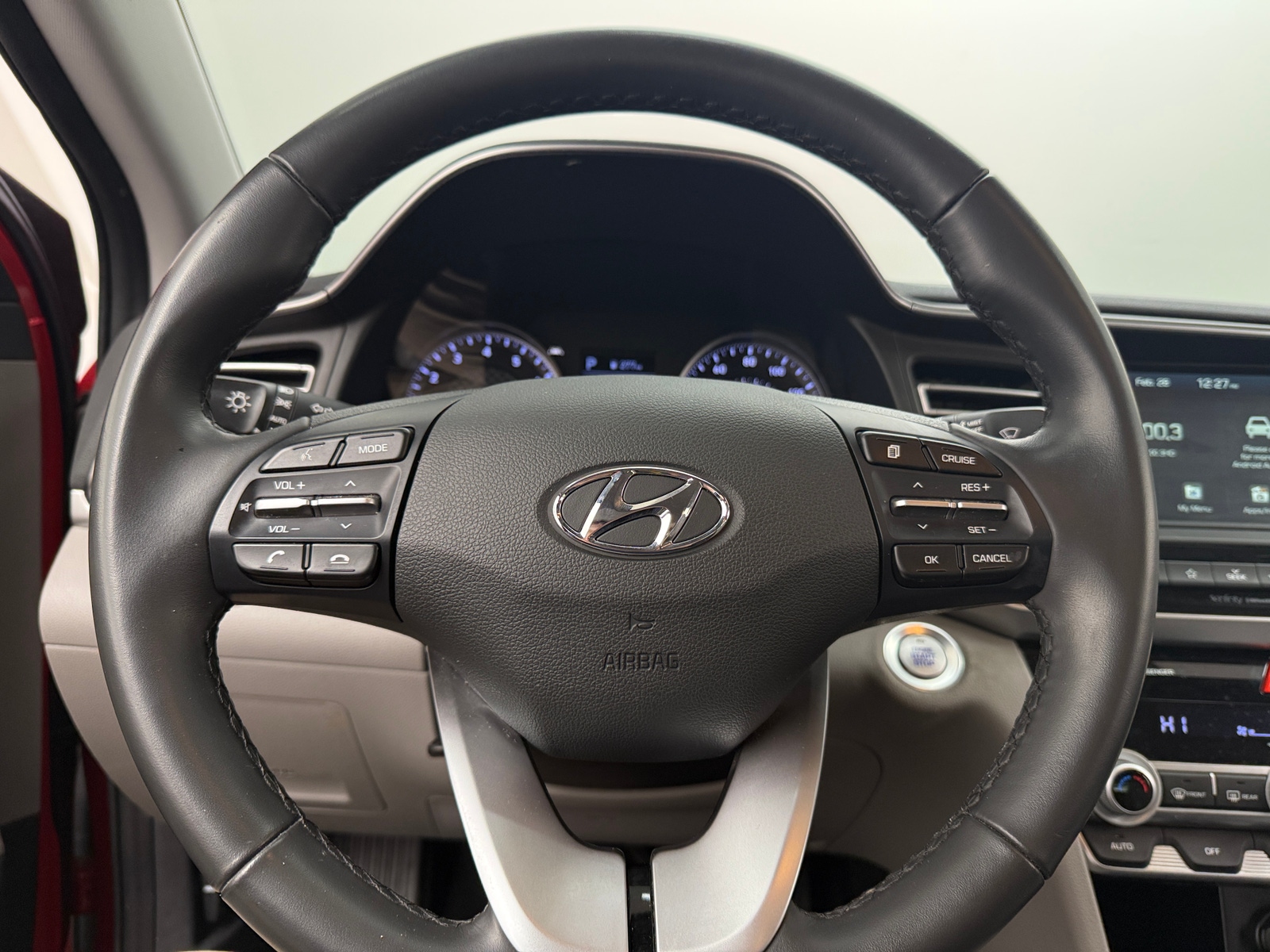 Thumbnail: 2020 Hyundai Elantra - 4
