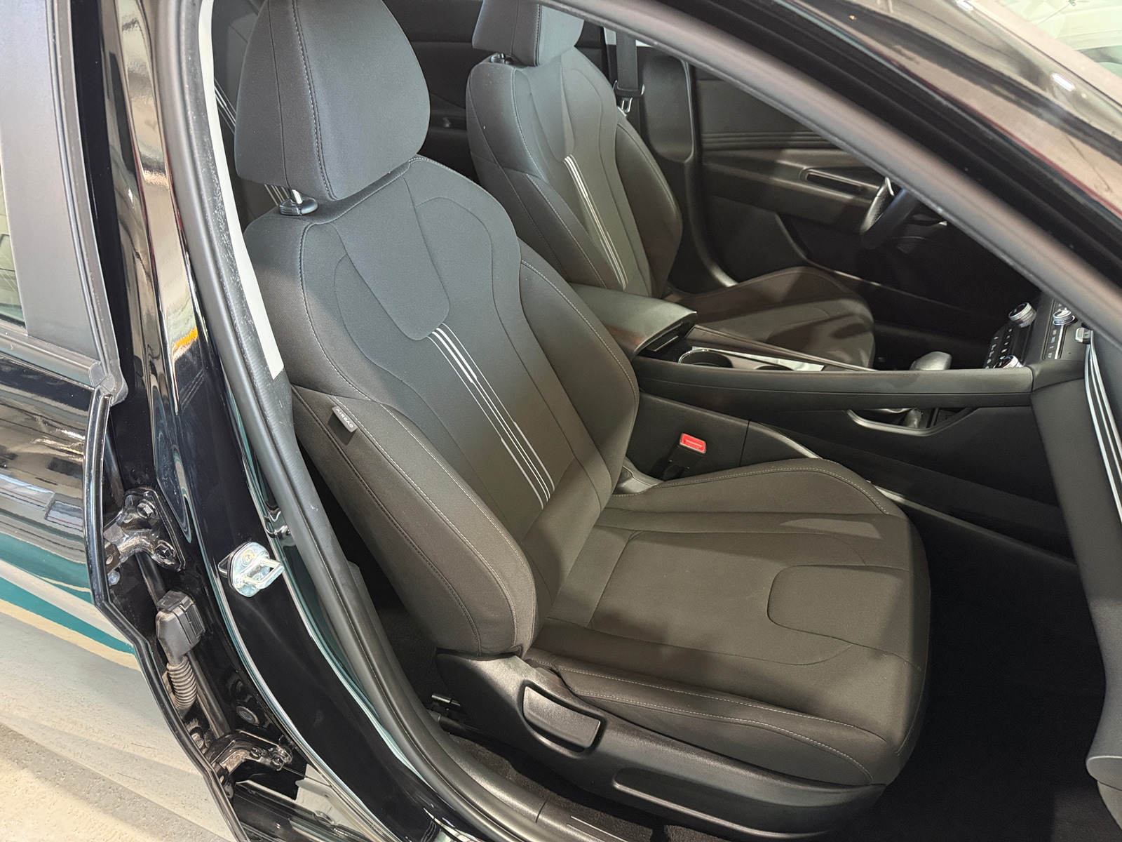 Thumbnail: 2023 Hyundai Elantra - 2