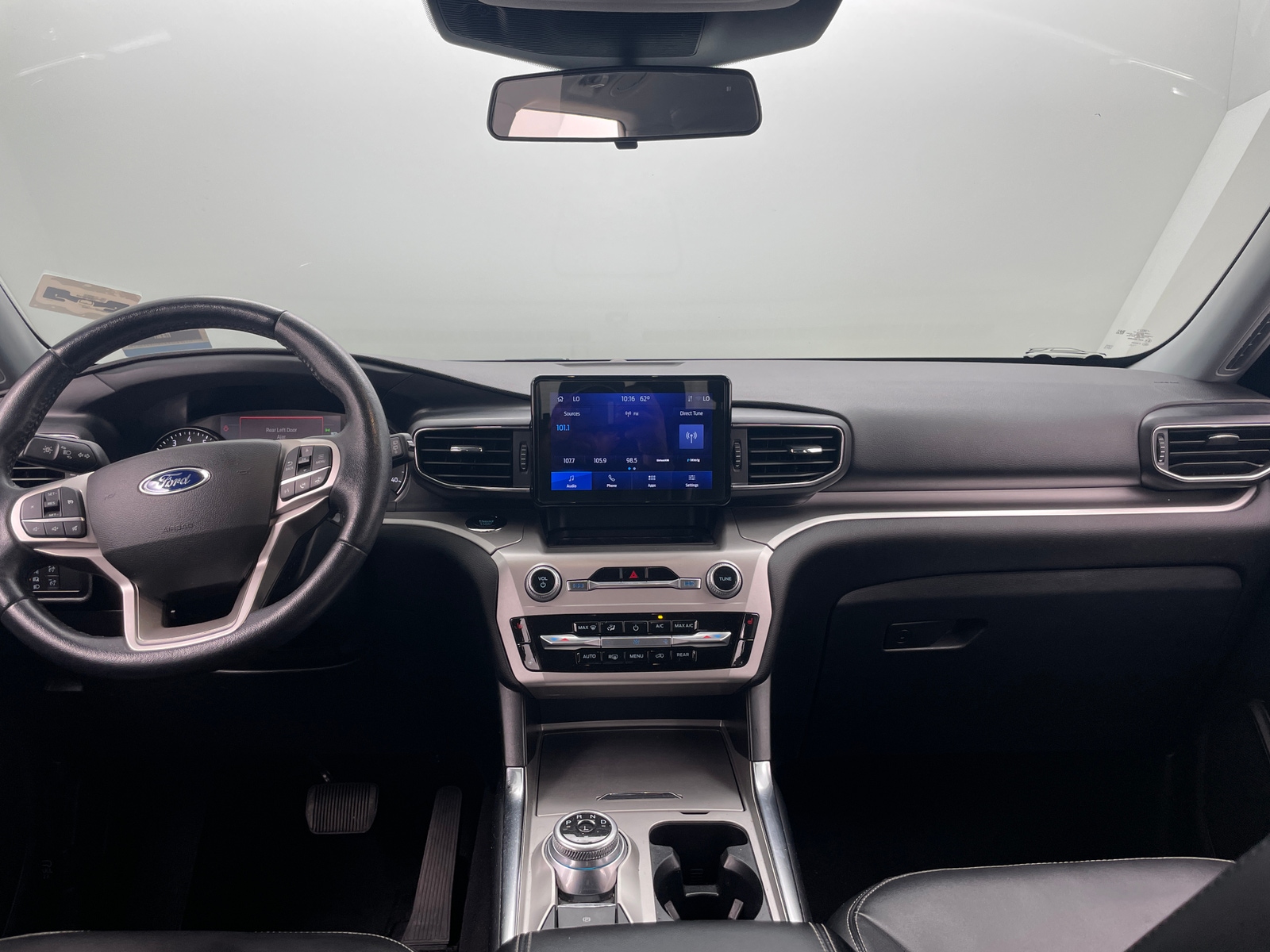 Thumbnail: 2022 Ford Explorer - 3