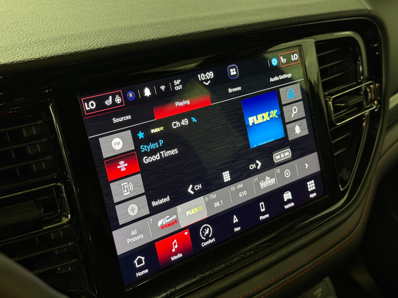 Thumbnail: 2025 Dodge Durango - 3