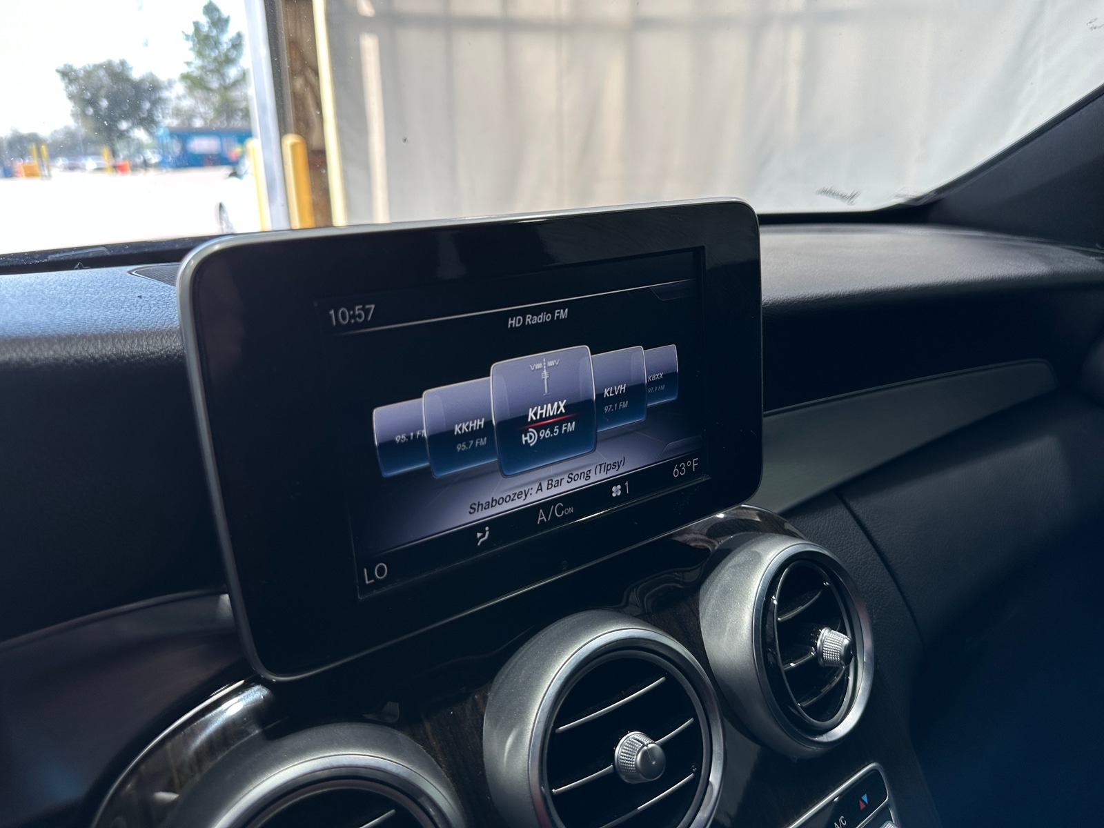 Thumbnail: 2018 Mercedes-Benz C-Class - 2