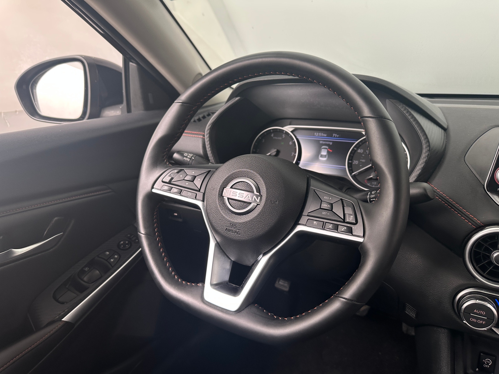 Thumbnail: 2025 Nissan Sentra - 5