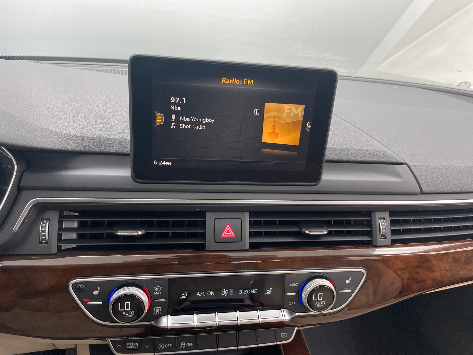 Thumbnail: 2019 Audi A4 - 3