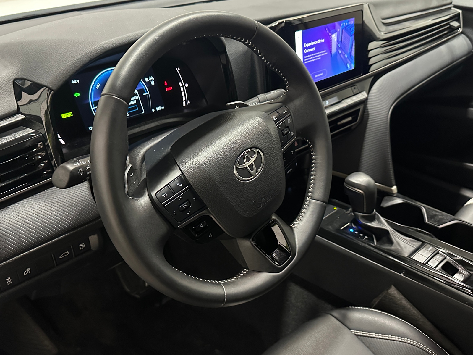 Thumbnail: 2025 Toyota Camry - 5