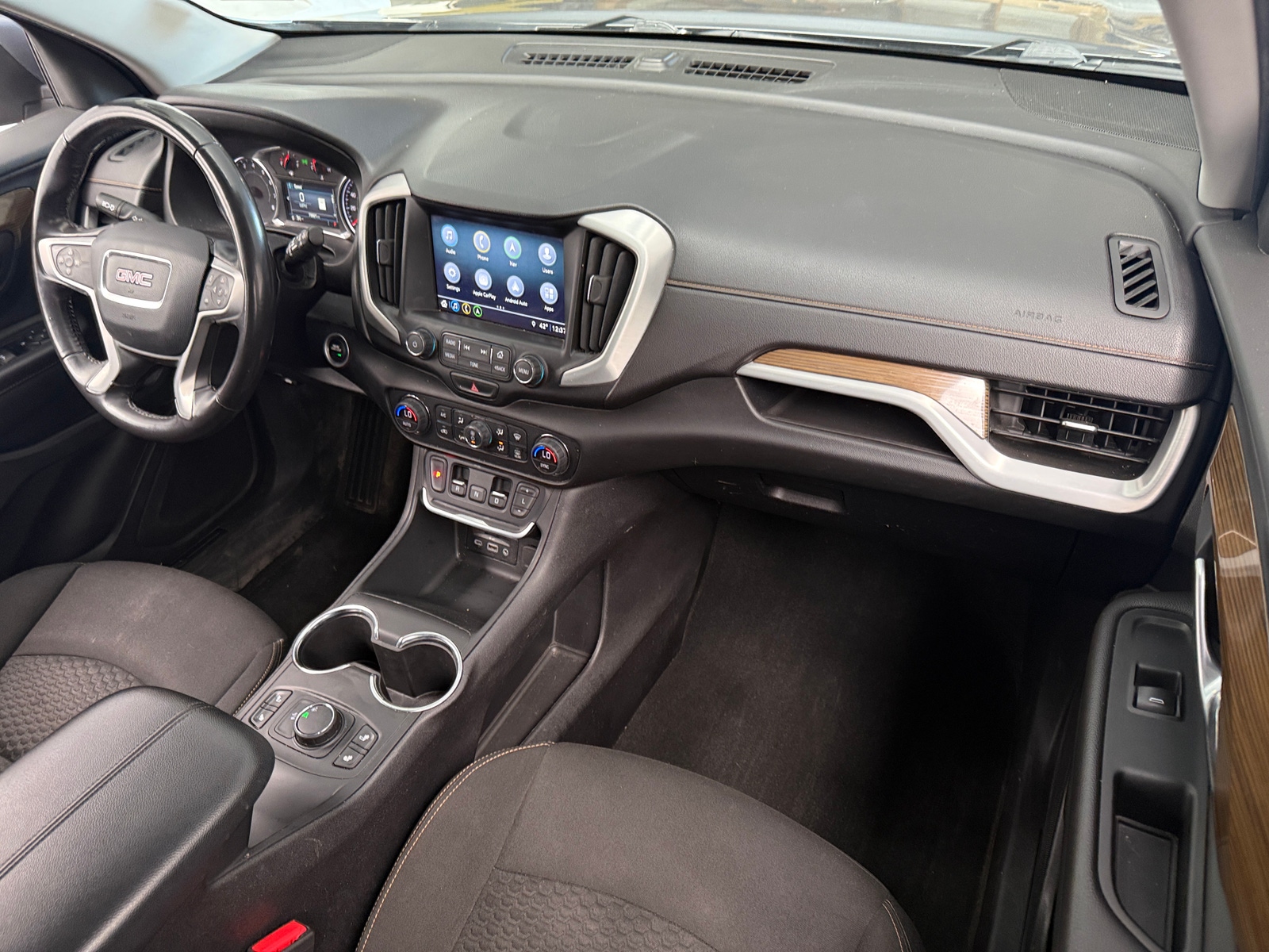 Thumbnail: 2018 GMC Terrain - 3