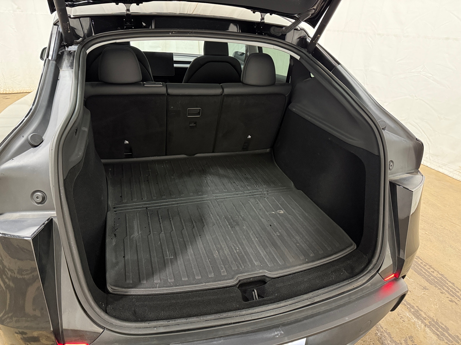 Thumbnail: 2026 Tesla Model Y - 6