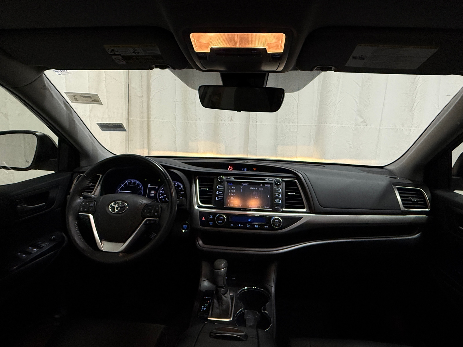 Thumbnail: 2019 Toyota Highlander - 2