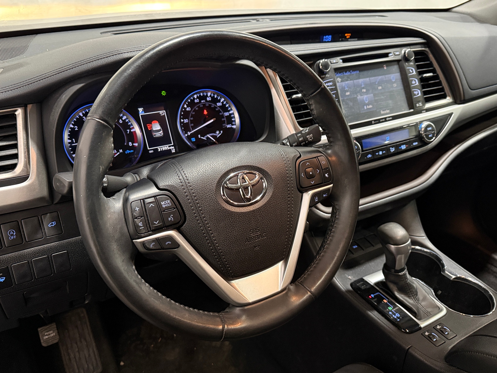 Thumbnail: 2019 Toyota Highlander - 4