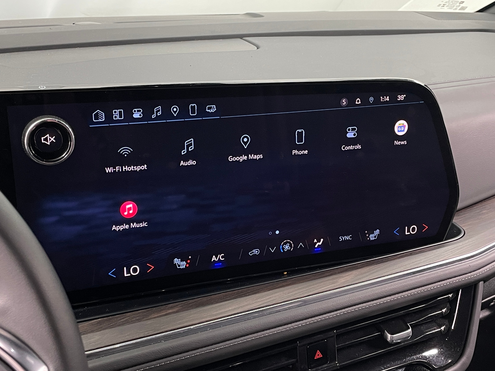 Thumbnail: 2025 Chevrolet Suburban - 3