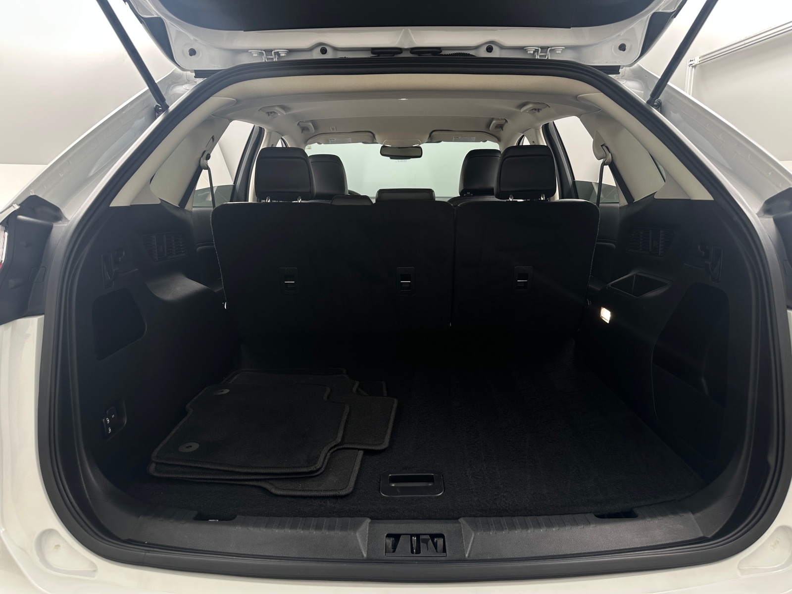 Thumbnail: 2024 Ford Edge - 6