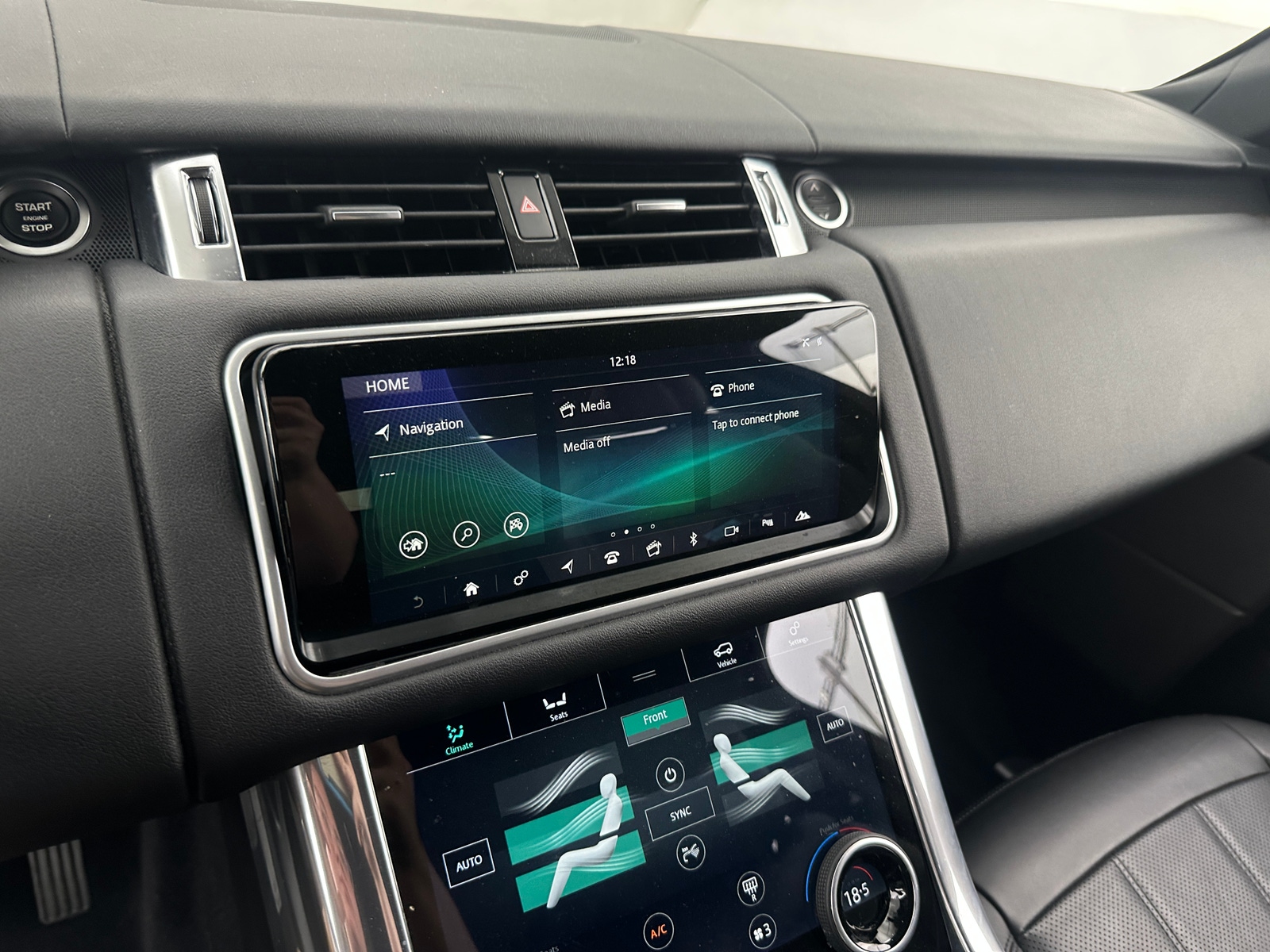 Thumbnail: 2018 Land Rover Range Rover Sport - 3