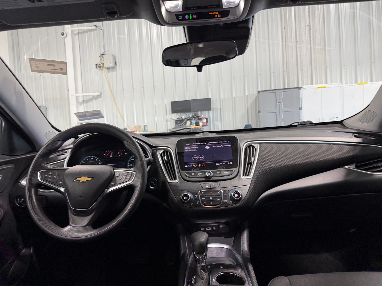 Thumbnail: 2024 Chevrolet Malibu - 3