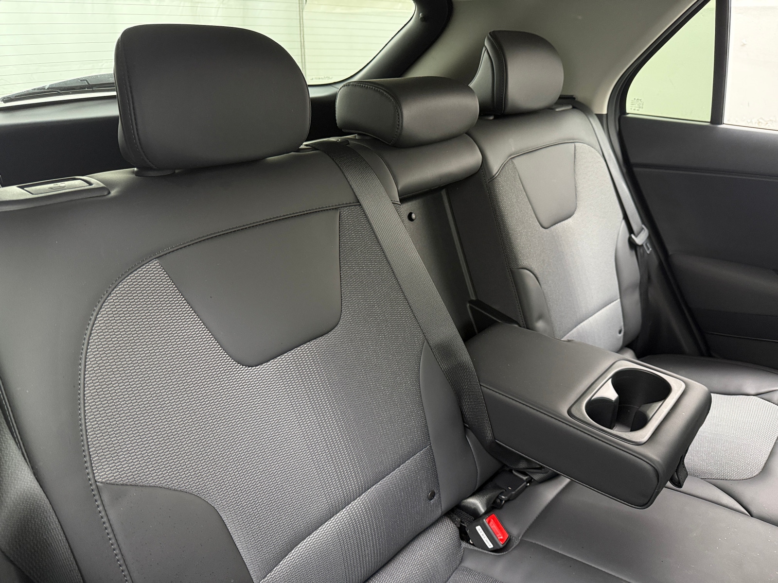 Thumbnail: 2023 Kia Niro - 5