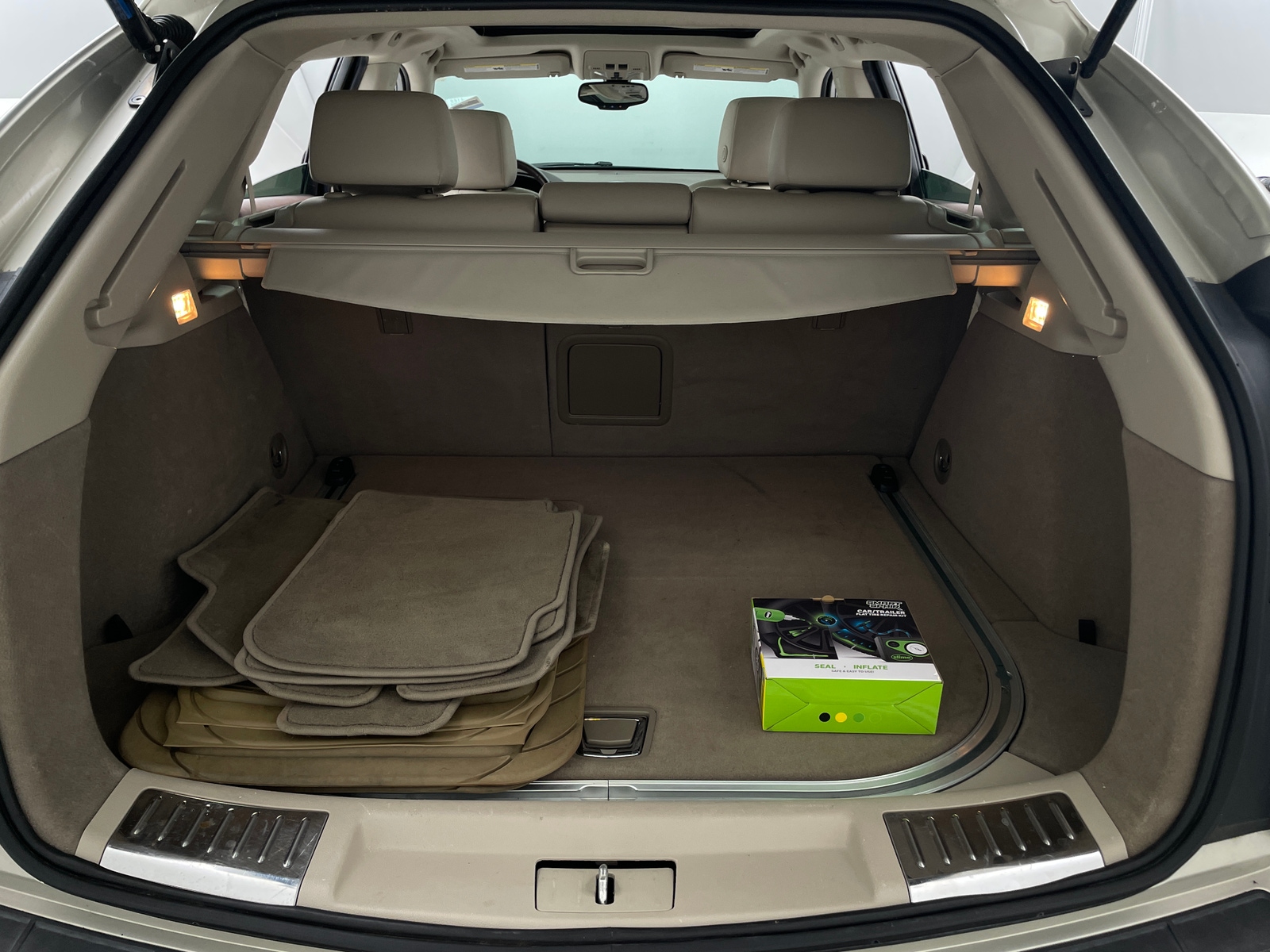 Thumbnail: 2013 Cadillac SRX - 6