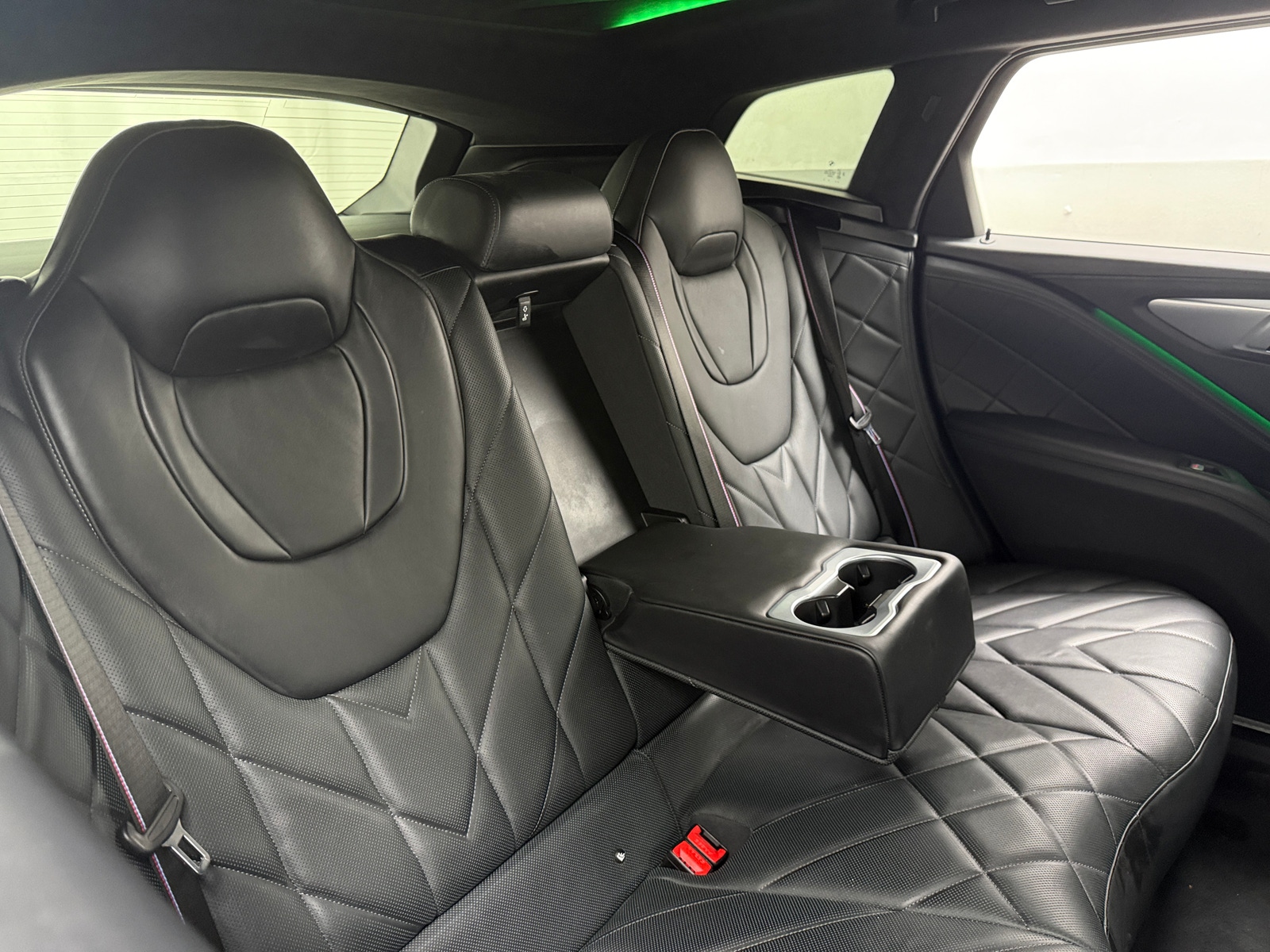 Thumbnail: 2023 BMW XM - 5