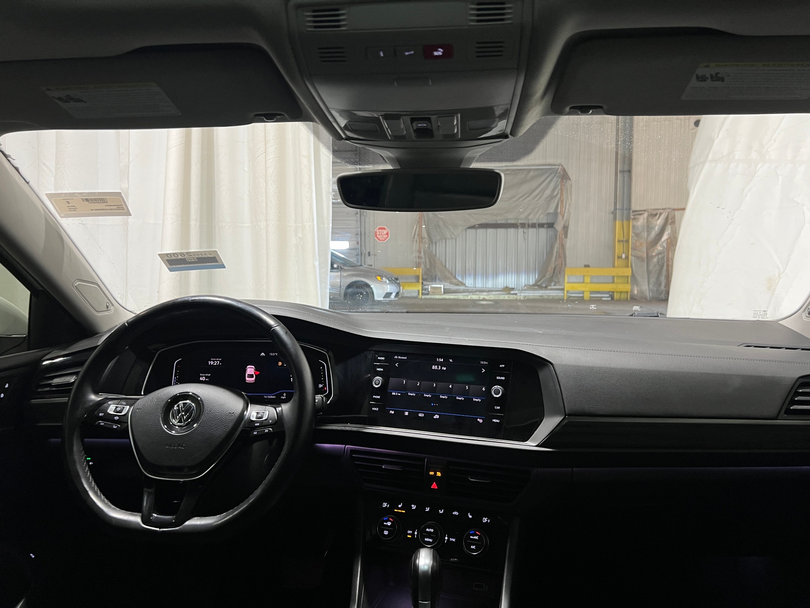 Thumbnail: 2019 Volkswagen Jetta - 2