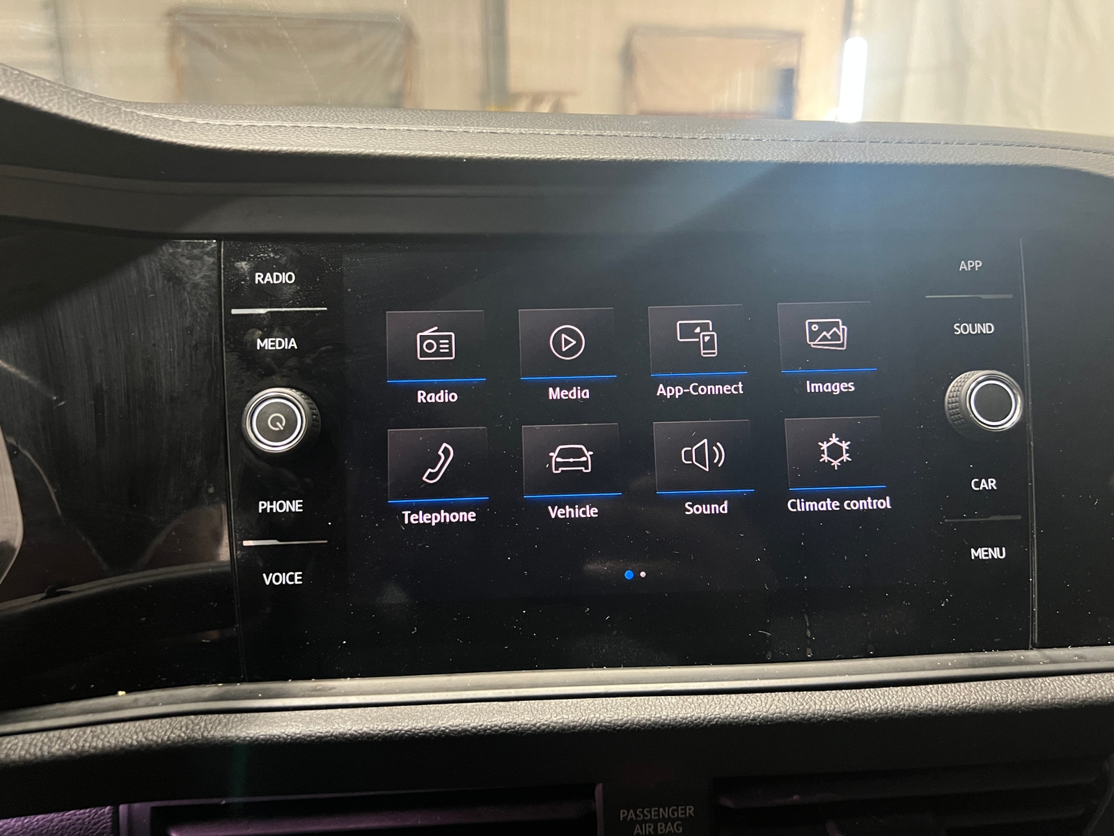 Thumbnail: 2019 Volkswagen Jetta - 3