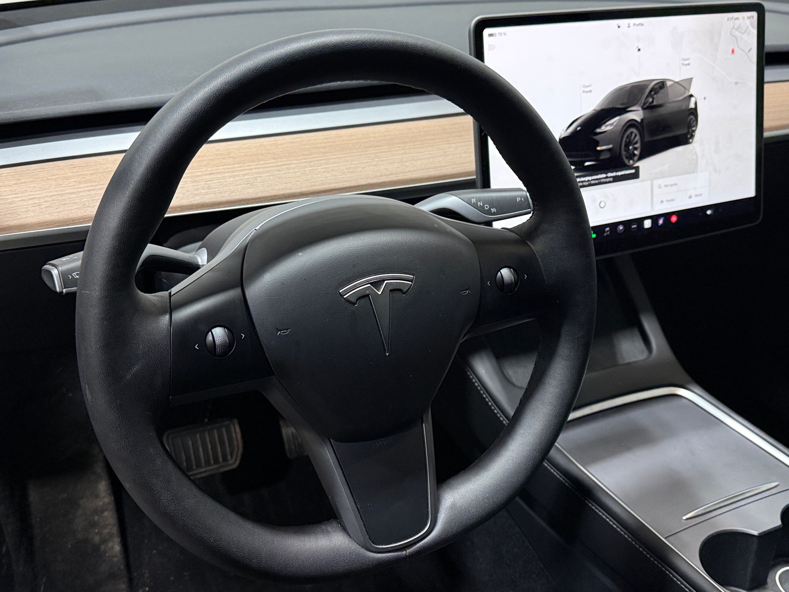 Thumbnail: 2023 Tesla Model Y - 4